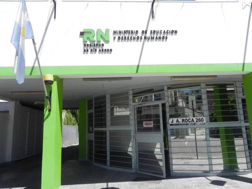 Educación se reunió con UnTER y propuso adelantar paritarias