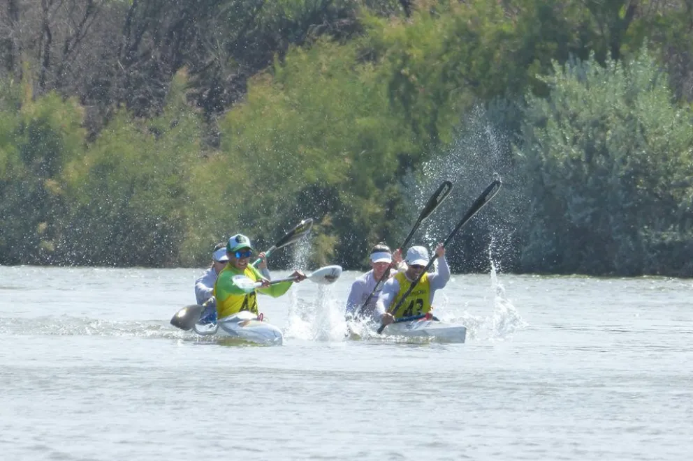 La Regata del Río Negro ingresa en el tramo final