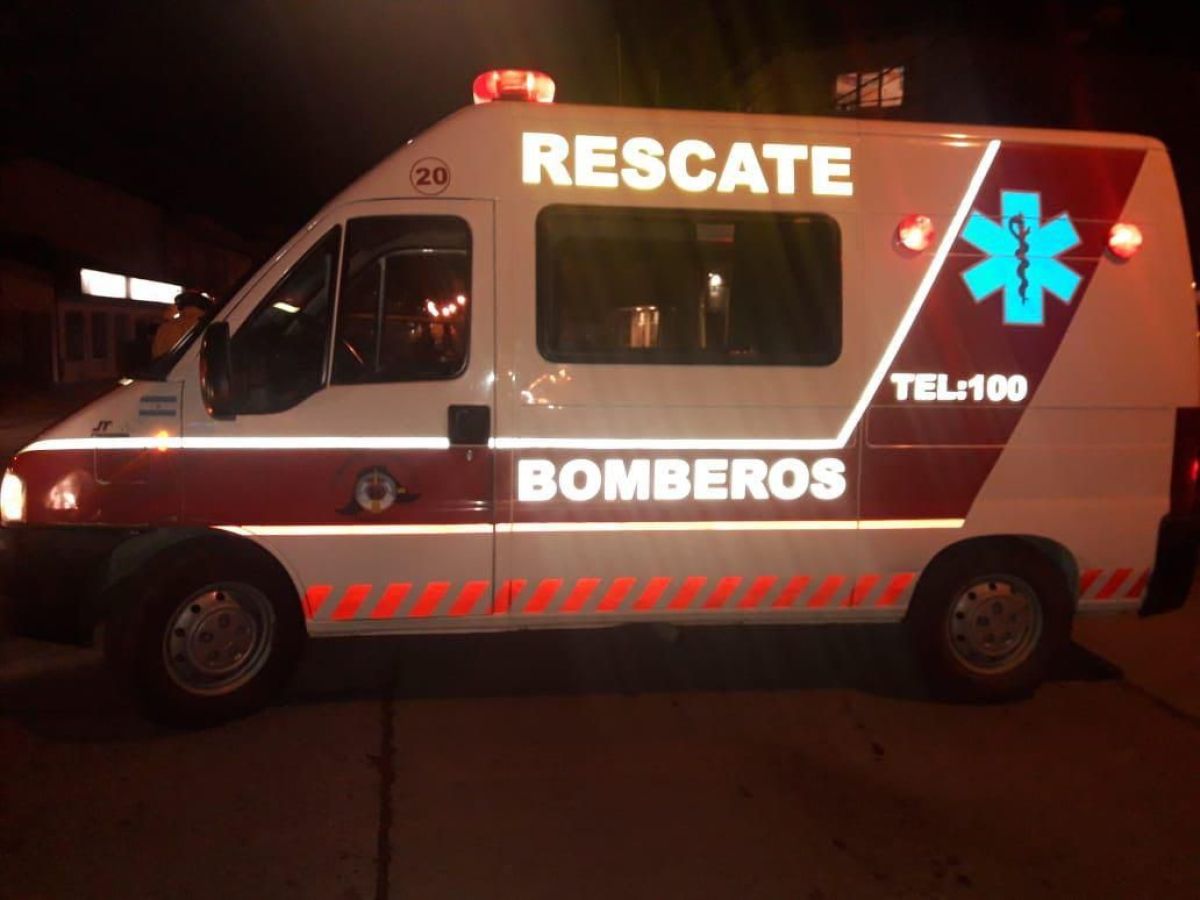 Una mujer de 70 años resultó con quemaduras al explotar su cocina