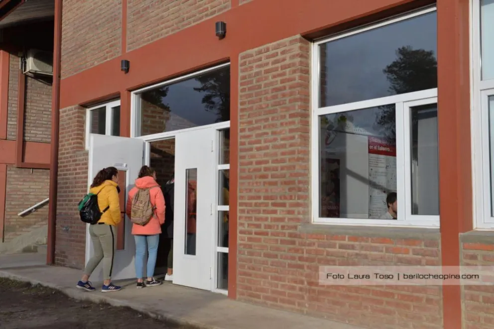 UNCo Bariloche abrió convocatoria para docentes interinos