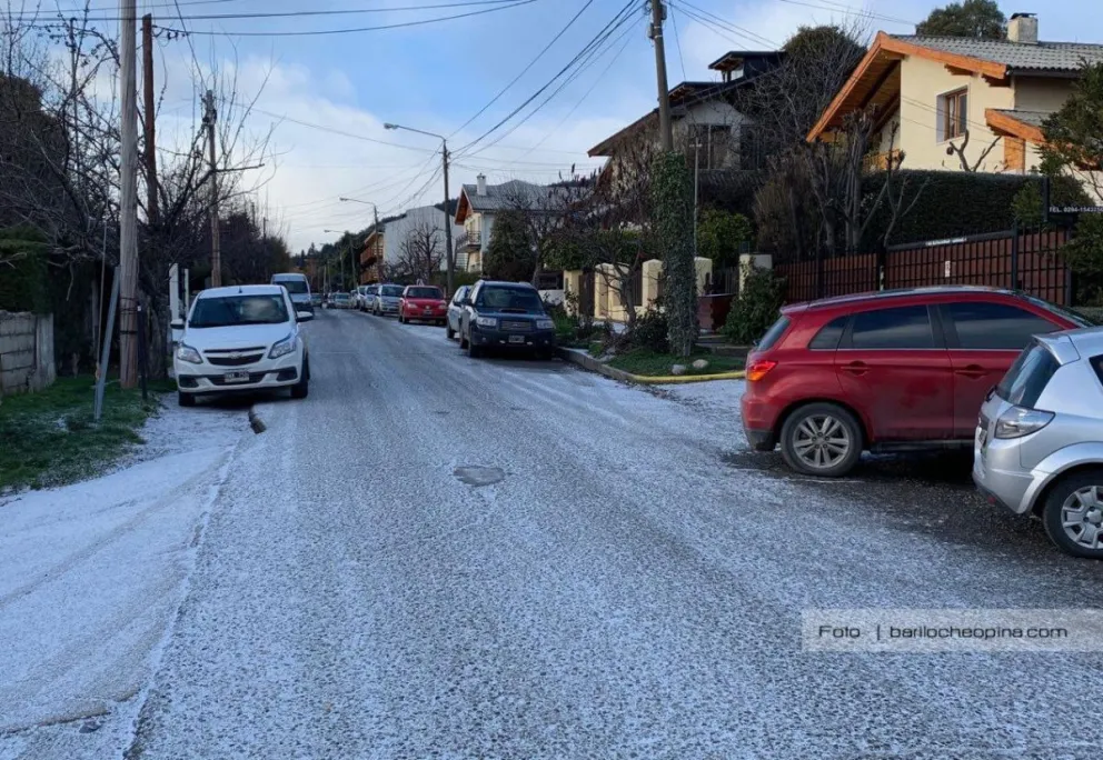 Jueves con fuertes heladas matinales y solo 1 grado de máxima en Bariloche
