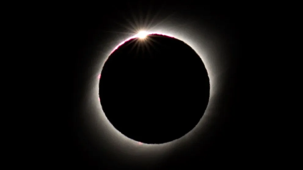 Canal 10 presenta una superproducción del Eclipse