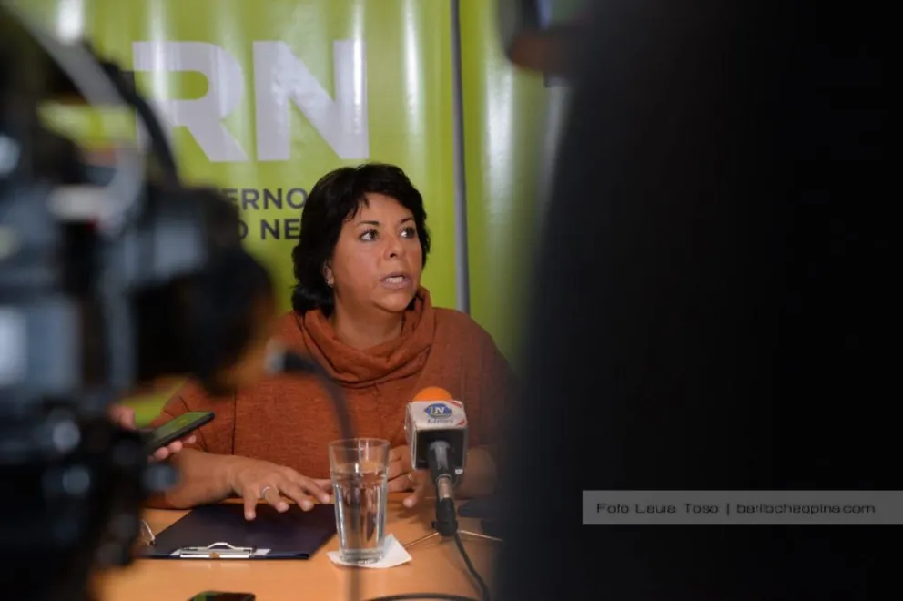 Martha Vélez se aleja del Ministerio de Turismo y Deportes de Río Negro