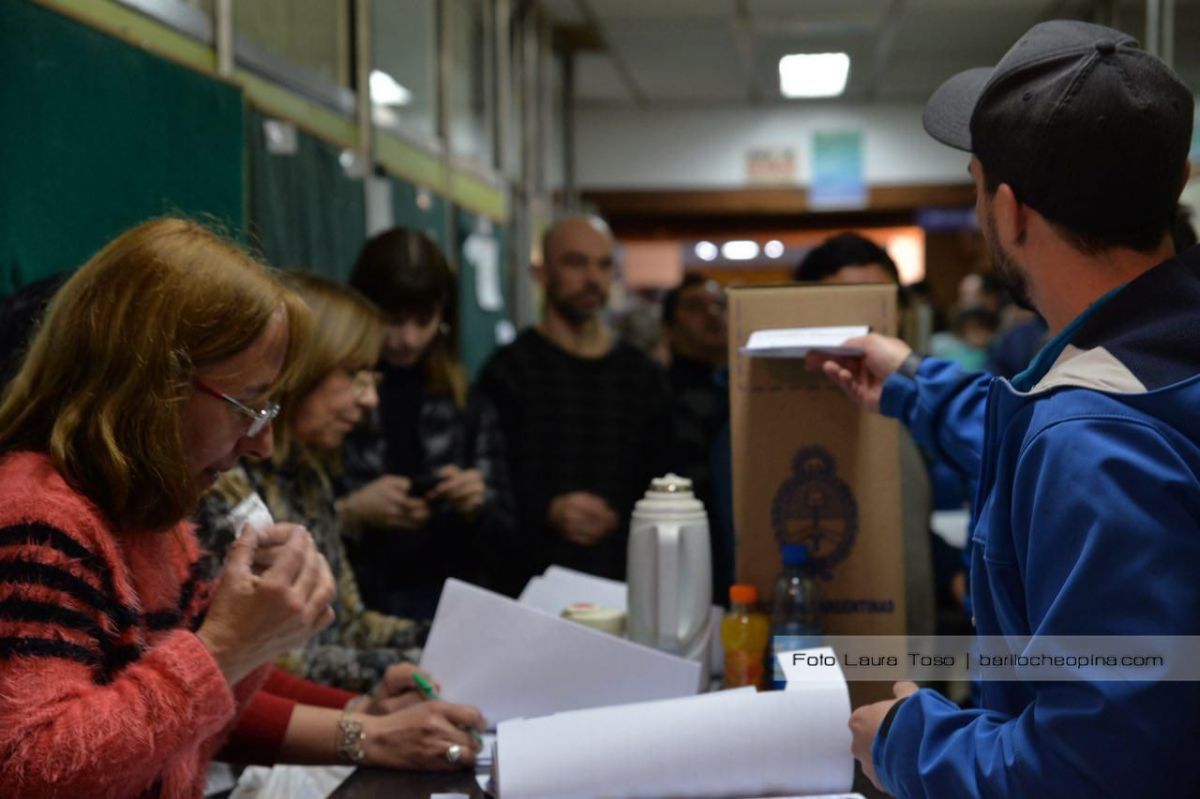 Arrancaron las elecciones en Río Negro