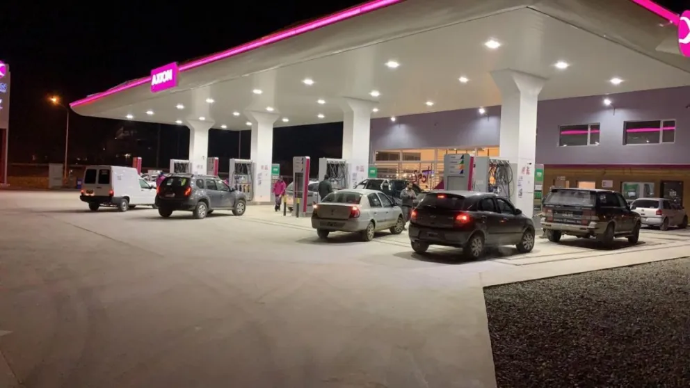 Suben los combustibles: así quedan los precios en Bariloche