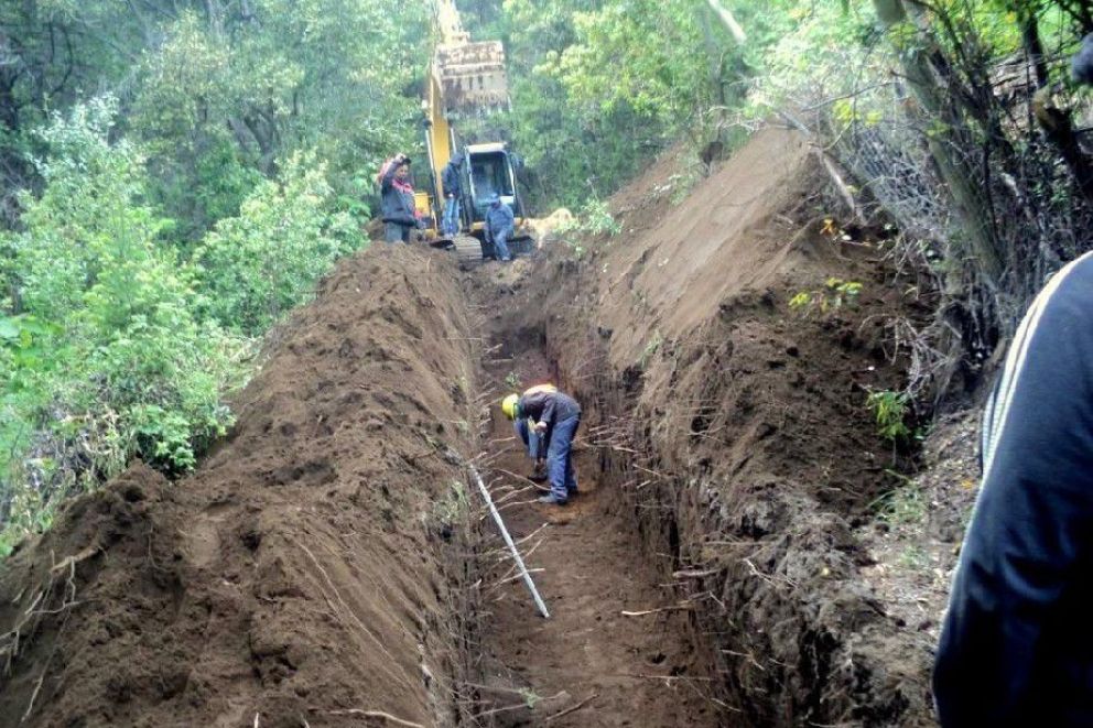 Convocan a vecinos del barrio Wanguelén por trámites de red de agua potable
