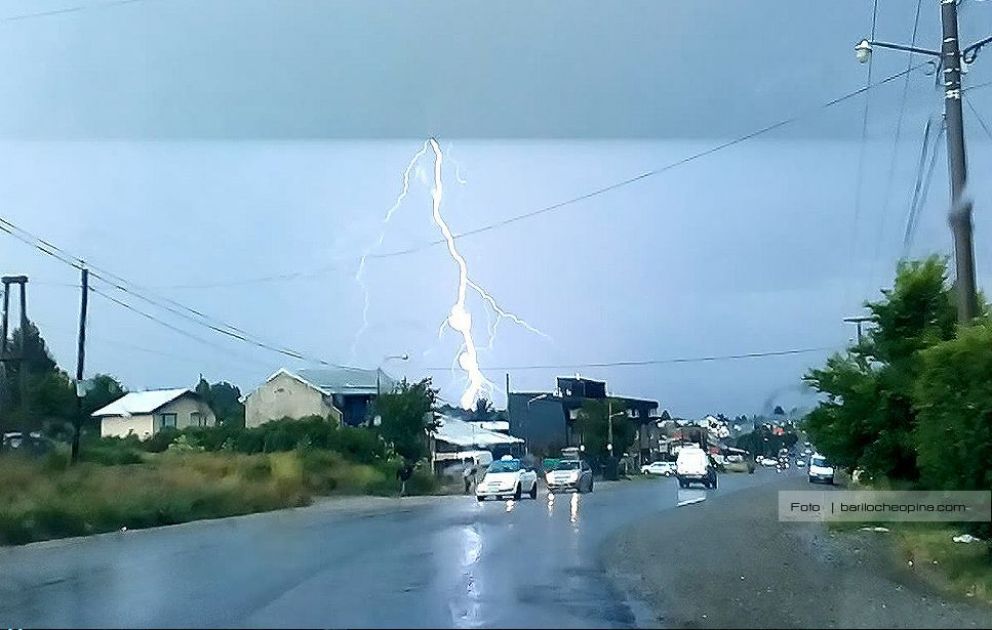Alerta meteorológico por tormentas eléctricas a partir de esta tarde en Bariloche