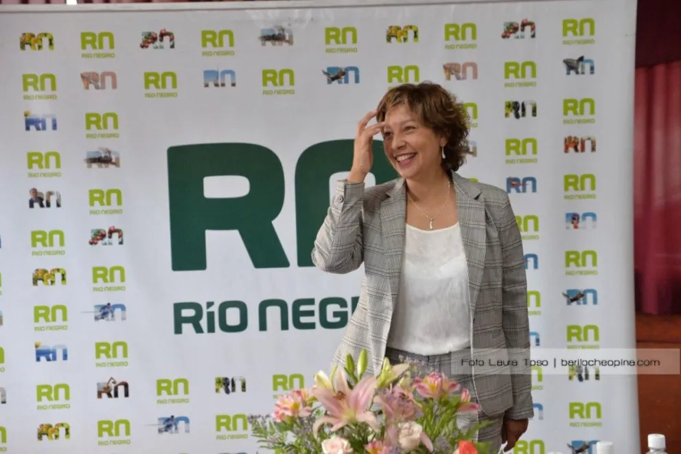 Cumpleaños de Bariloche: Saludo de la gobernadora Arabela Carreras