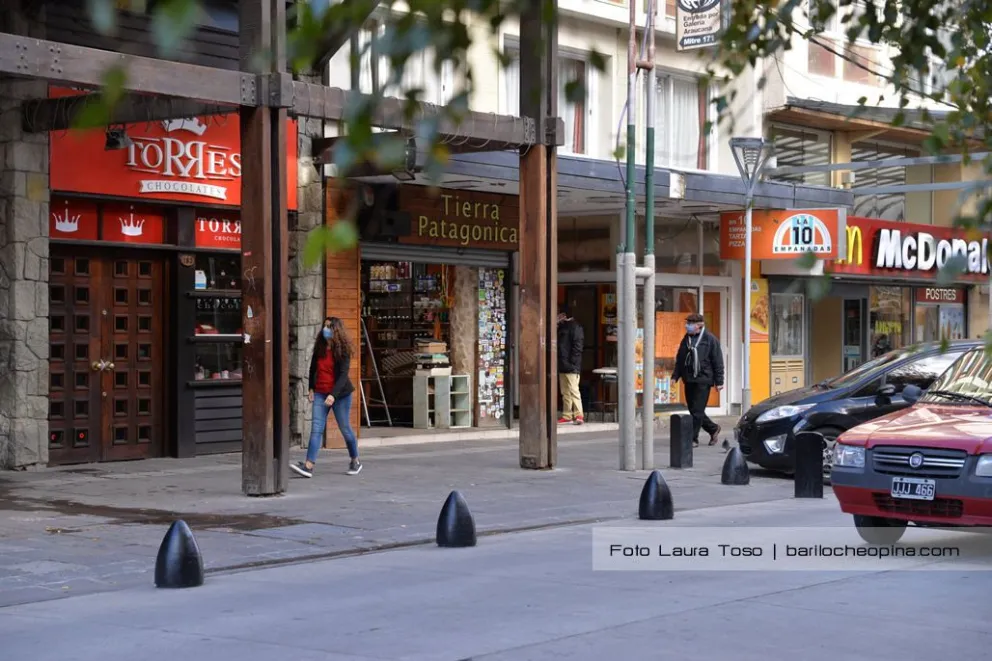 Se detectaron tres casos de la variante en Omicron en turistas que llegaron a Bariloche