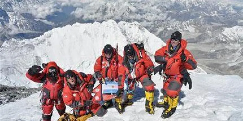 Barilochenses en el Everest