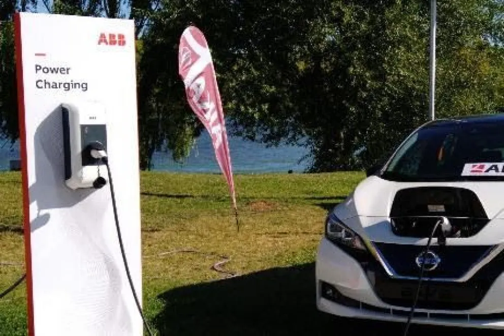 Buscan incorporar a Bariloche en un corredor binacional de electromovilidad