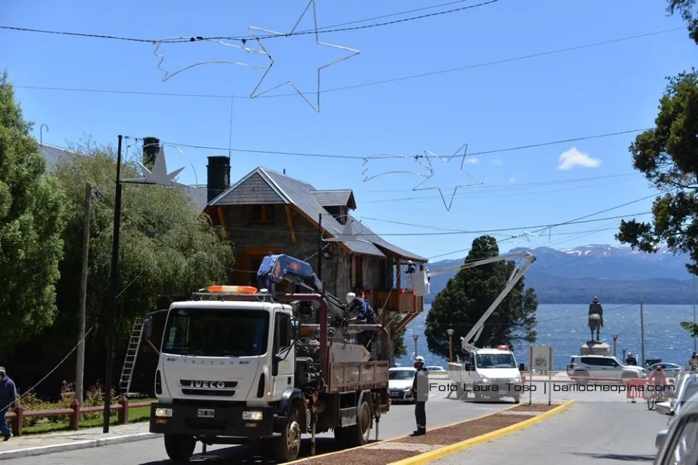 Cortes de tránsito en el Centro Cívico por preparativos navideños en Bariloche