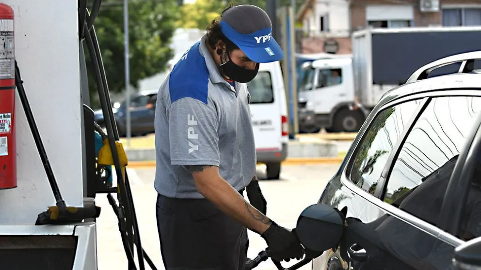 YPF también sube 12,5% las naftas y no habrá más aumentos hasta el 31 de octubre