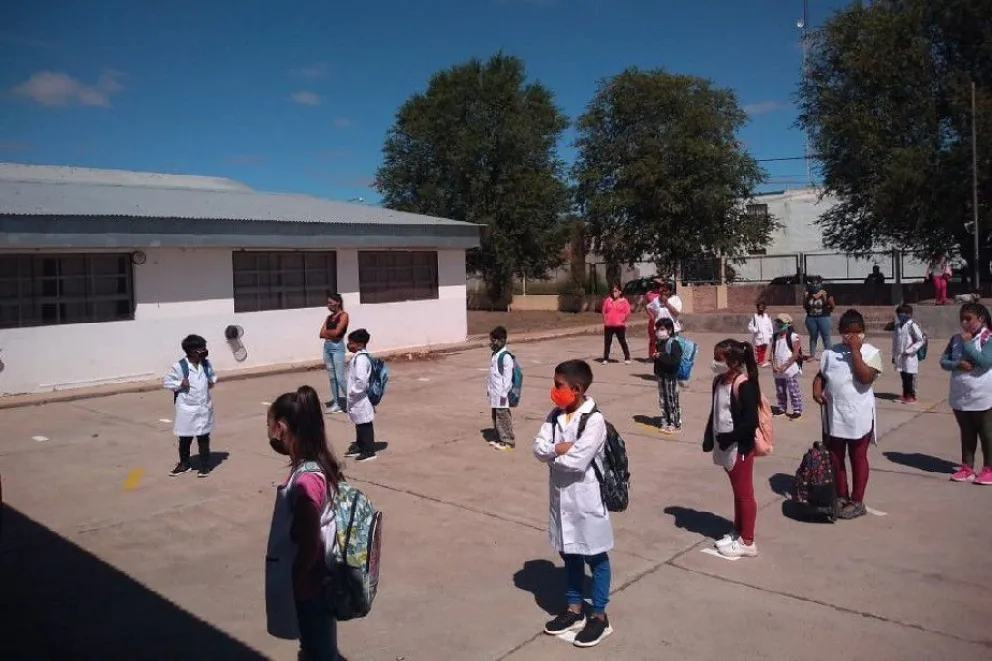 Desde Provincia aseguran que más de 80% de las escuelas volvieron a la presencialidad