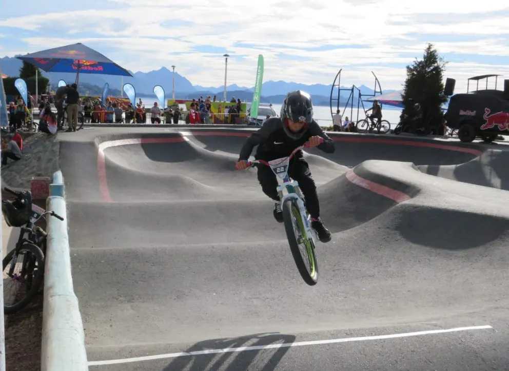 Jerónimo Paisa se llevó el primer puesto en el Pump Track de Bariloche