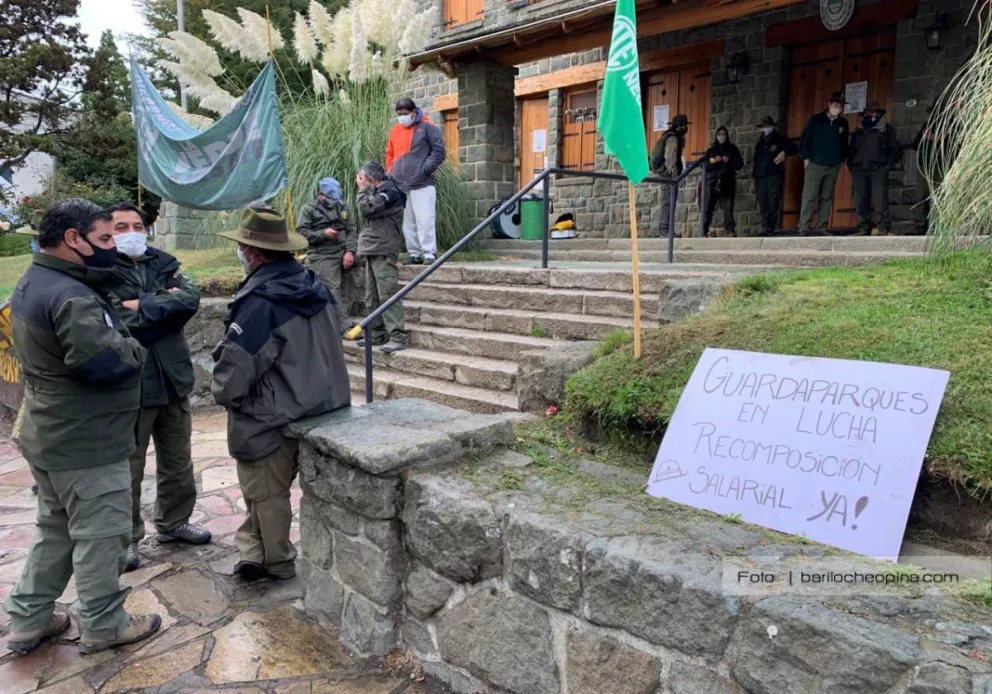 Guardaparques reclaman recomposición salarial y un convenio propio de trabajo