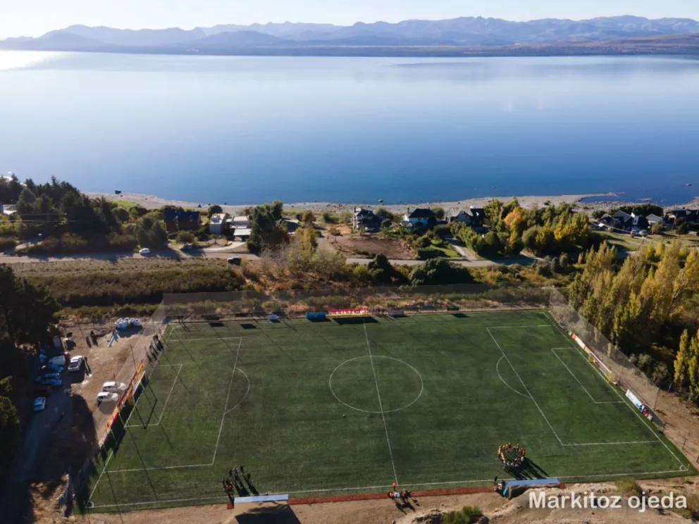 Cruz del Sur jugó en su cancha por primera vez y fue con muchos goles