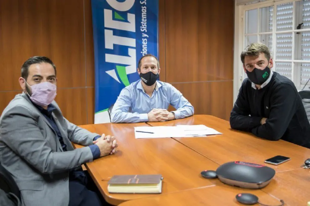 Comallo: la COTECO y ALTEC firmaron un convenio para mejorar la conectividad en la localidad