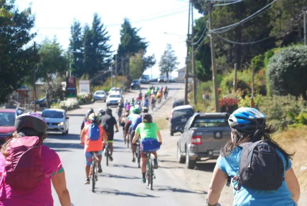 Firman un acuerdo para una "Biciescuela" en Bariloche