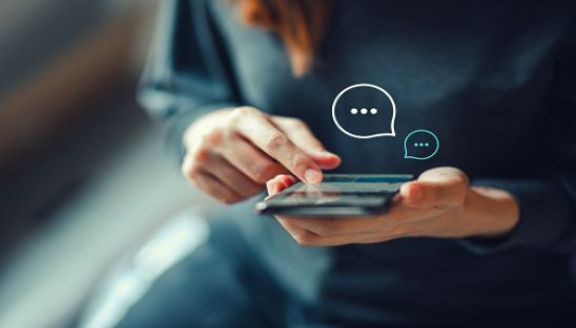En 2022 crecieron los accesos a internet, tanto fijos como móviles