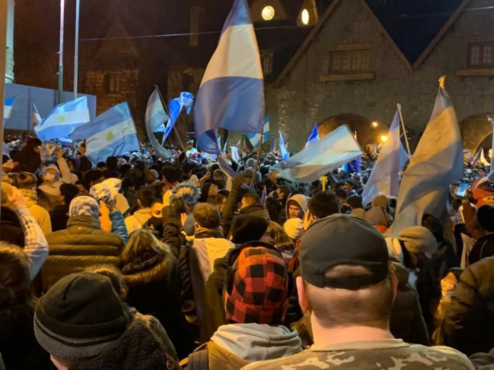Los festejos de Argentina campeón en Bariloche