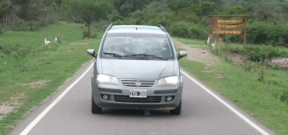 Asfalto en Colonia Suiza: "La historia viva de Bariloche sigue desapareciendo"