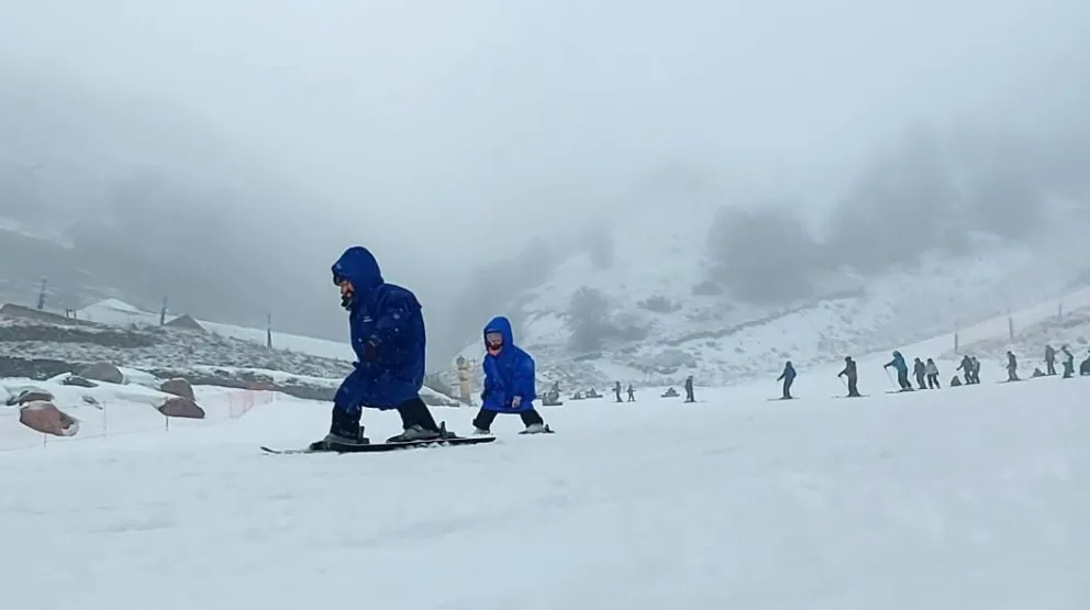 Volvió la nieve al Cerro Catedral