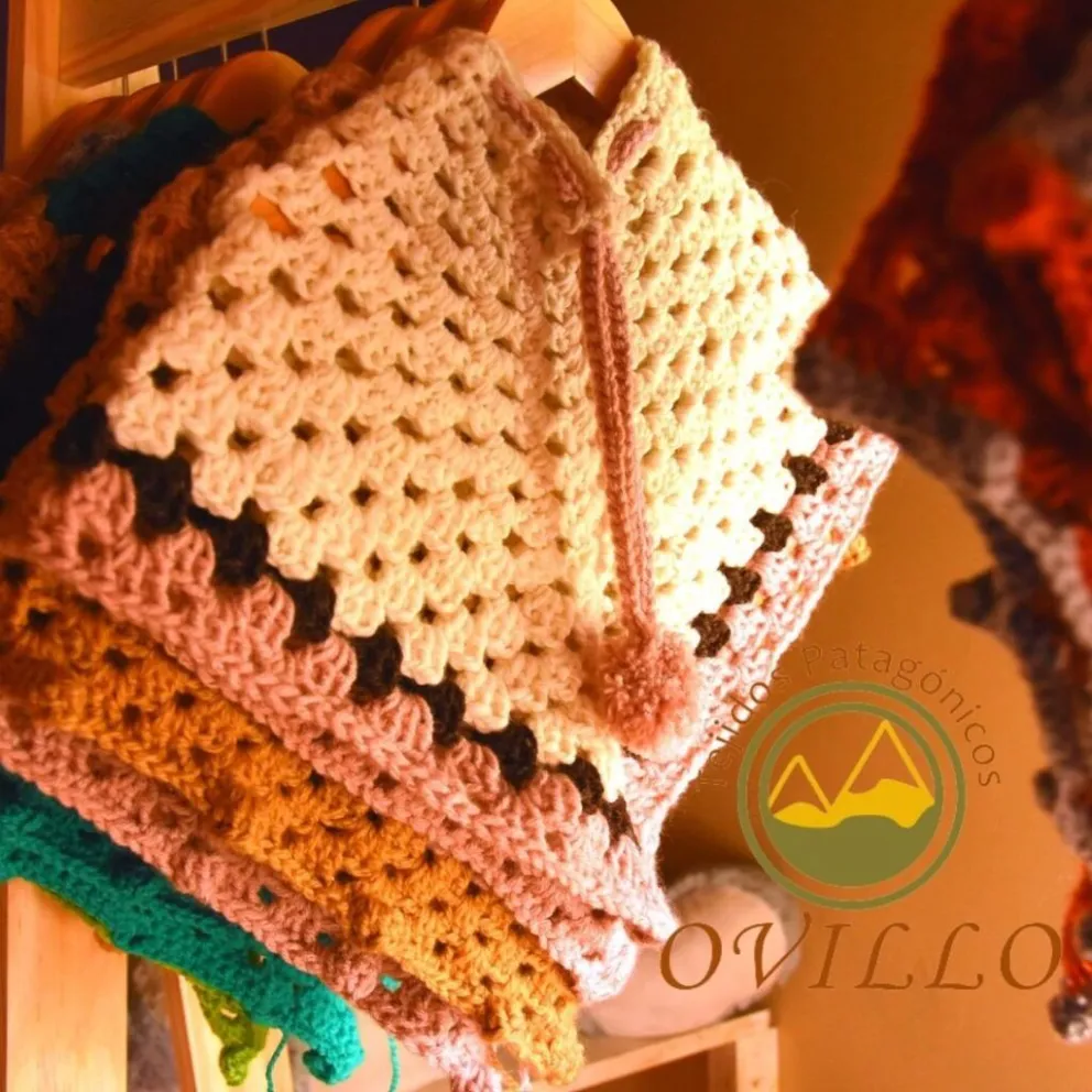 Llega al SCUM la primera edición de "Ovillo, Tejidos Patagónicos"