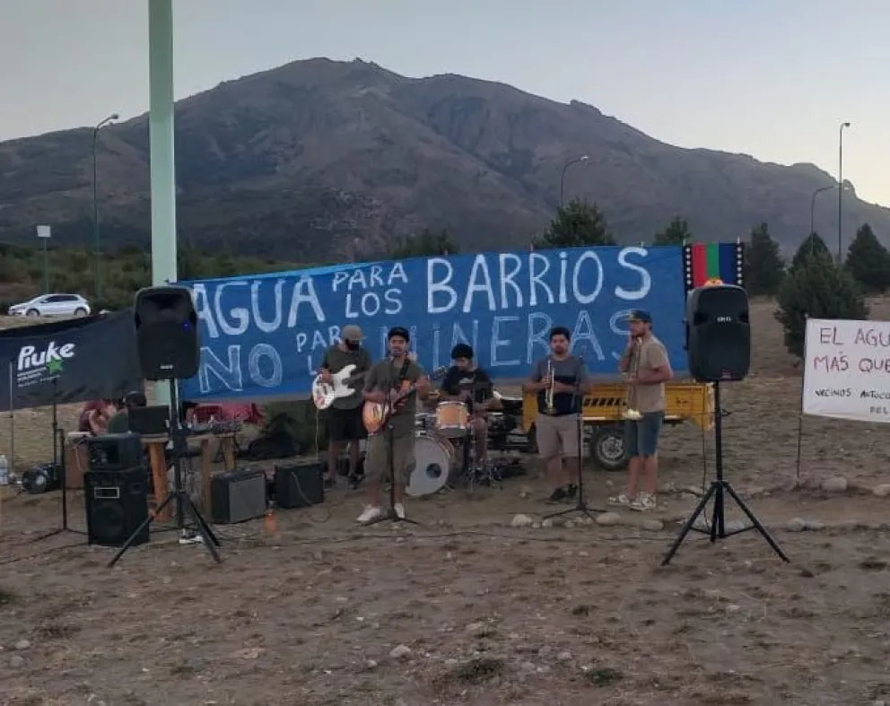 Reclamarán “agua para el pueblo, no para las mineras” en el alto de Bariloche  