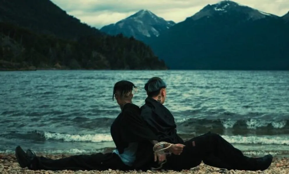 Tobi Dolezor estrena su primer album con un video filmado en Bariloche