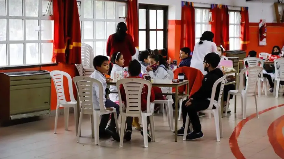 Educación licita la adquisición de alimentos para comedores escolares