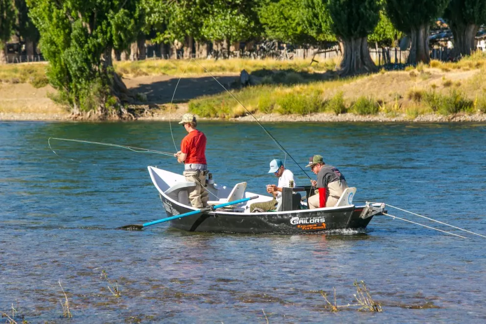 Comienza la temporada de pesca deportiva: ¿Dónde sacar el permiso y cuánto cuesta?