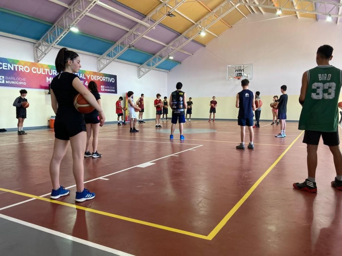 Comenzaron las actividades de verano de la Subsecretaría de deportes
