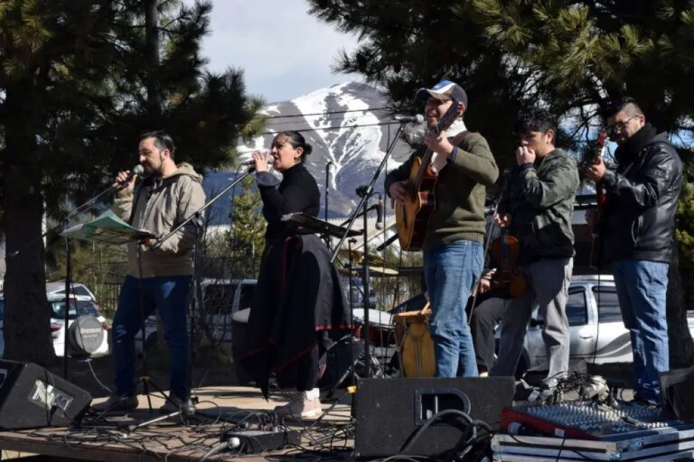 "Sentí Comunidad" llega al cruce del km 8 con un nuevo festival cultural