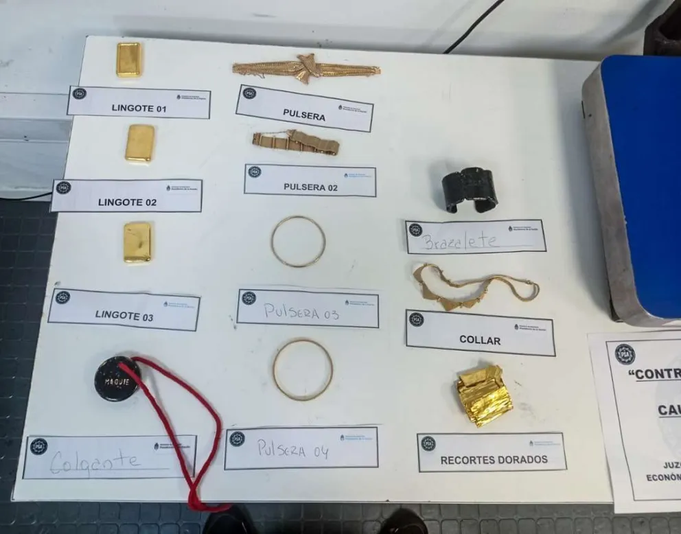 Una azafata, ex reina de la Nieve, fue procesada por intentar llevar a Miami dos kilos de joyas