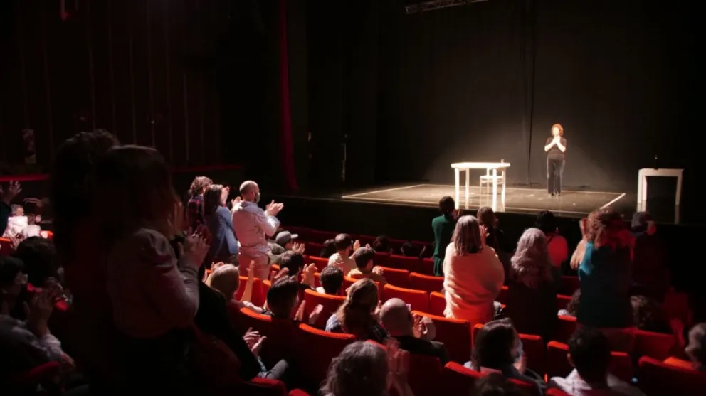 Maria Onetto abrió Nevadas Escénicas con La persona Deprimida