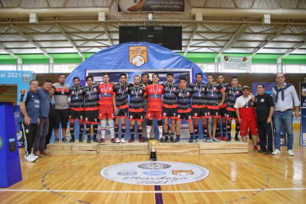 Estudiantes Unidos fue subcampeón en el Nacional de Futsal