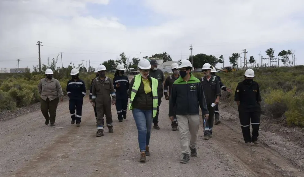 Retiraron más de 1.300 m3 de suelo afectado por la rotura del oleoducto en Medanito