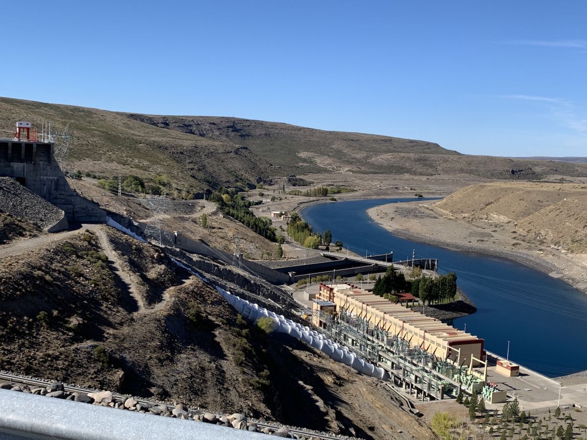 Nación prorrogó las concesiones de las represas hidroeléctricas del Comahue