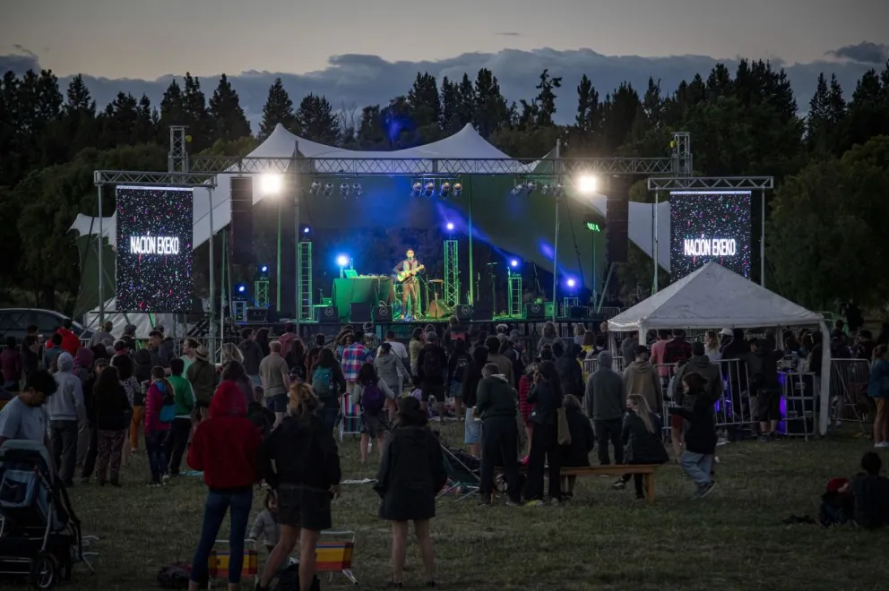 Las Pelotas y El Kuelgue, principales animadores en el inicio del Festival Patagonia Picnic
