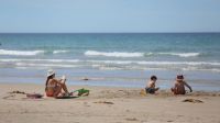 Playas Doradas: arenas radiantes a orillas del mar más cálido de la Patagonia