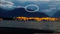 Un vecino registró un llamativo objeto sobrevolando el cielo de Bariloche