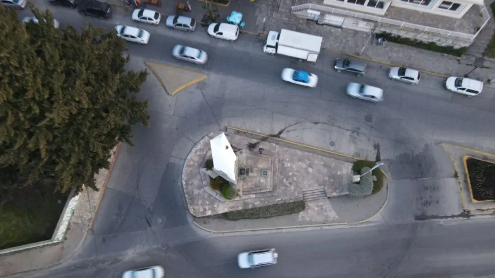 Modernización de Bustillo: desde este viernes habrá cambios en la circulación en la rotonda del Monolito