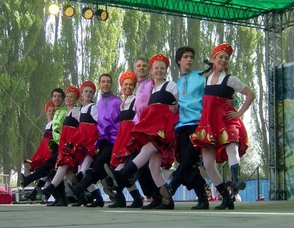 Comienza en Bariloche la Fiesta de las Colectividades Europeo Argentinas 2012