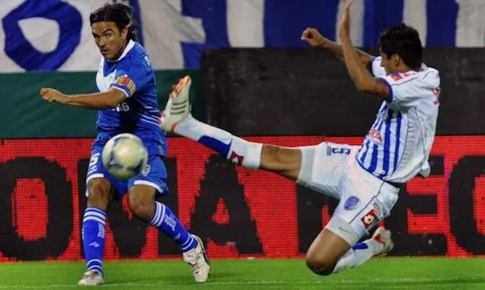 Godoy Cruz venció a Vélez y no le pierde pisada a los punteros