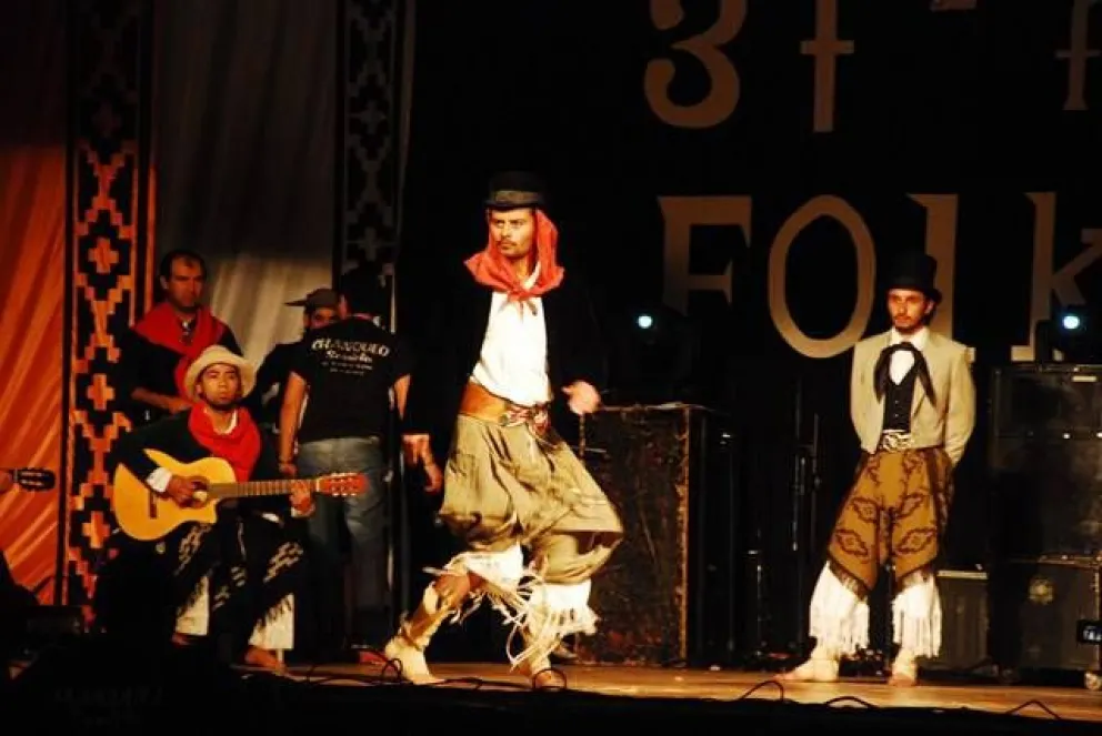 Quiénes son los rionegrinos que competirán en Pre-Cosquin 2024