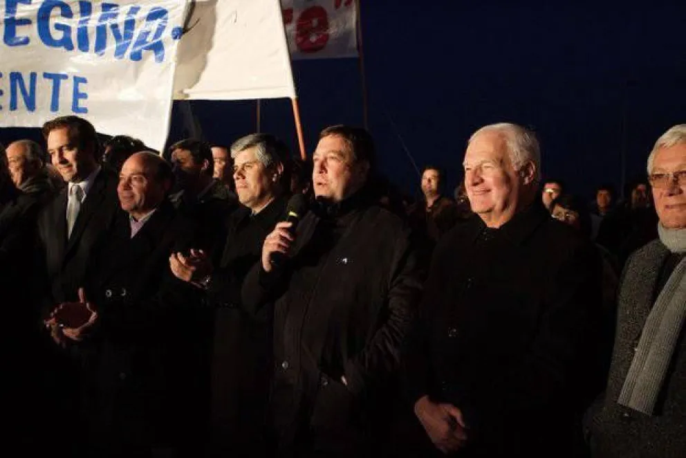 Cristina y Weretilneck inauguraron la Ruta Nacional Nº 232