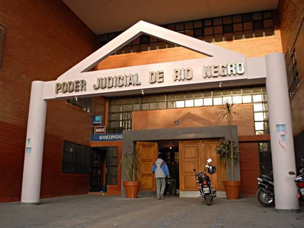 Rechazan pedido para incluir los gastos de cuidado de un caballo en la cuota alimentaria