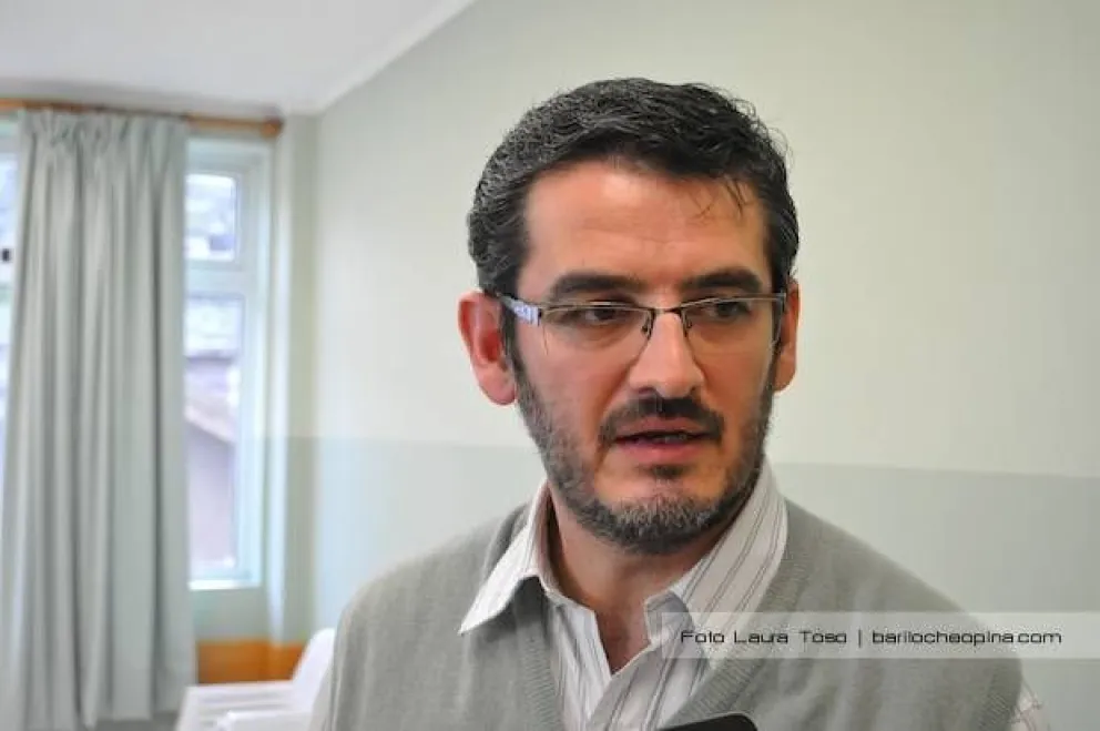 Parodi reclamó la urgente incorporación de personal al Hospital