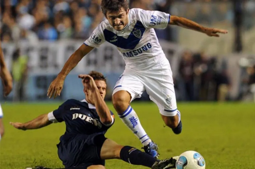 Racing igualó con Vélez en Avellaneda
